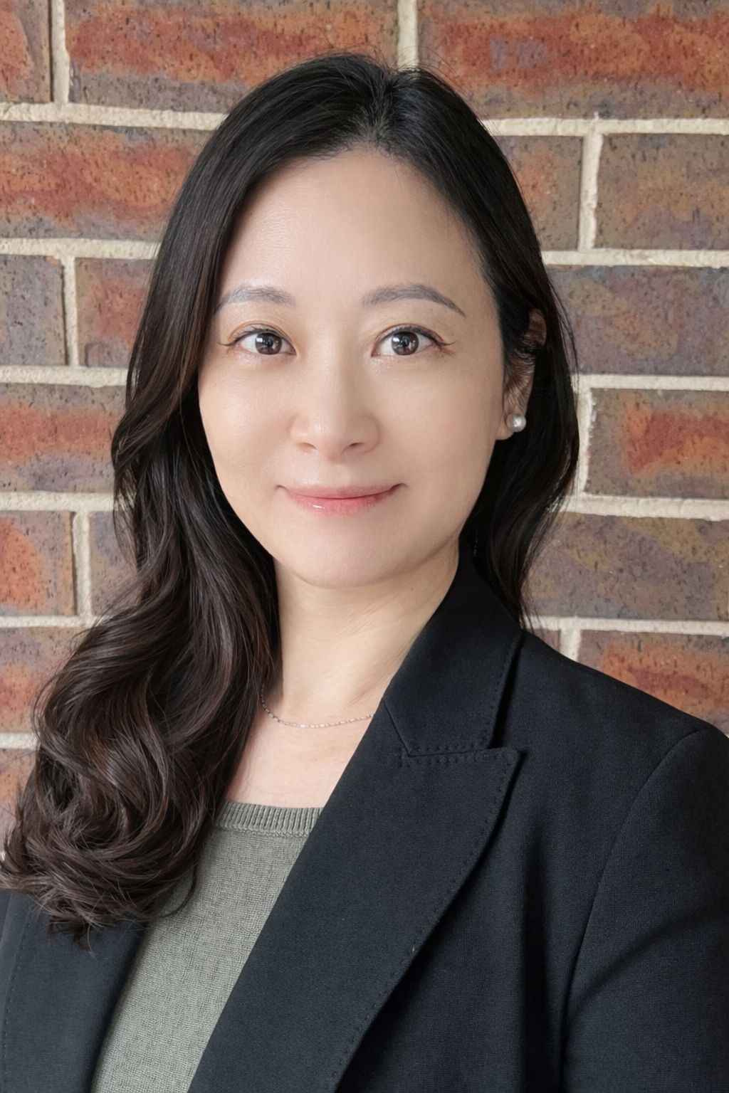 Photo of Crystal Yang, Founder of Mortgage Outlet